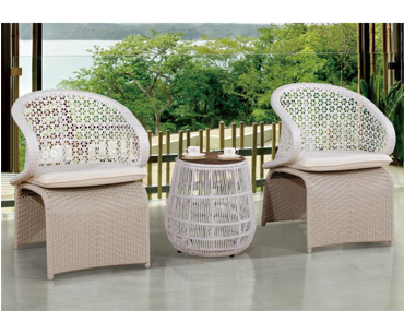 outdoor garden rattan wicker Charlotte USA chair and coffee table